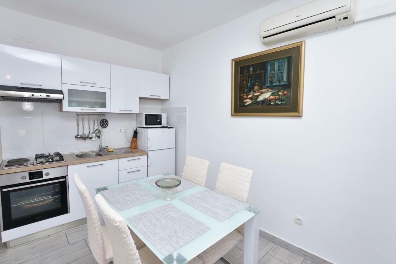 Apartments Jere Proto Primosten Bagian luar foto