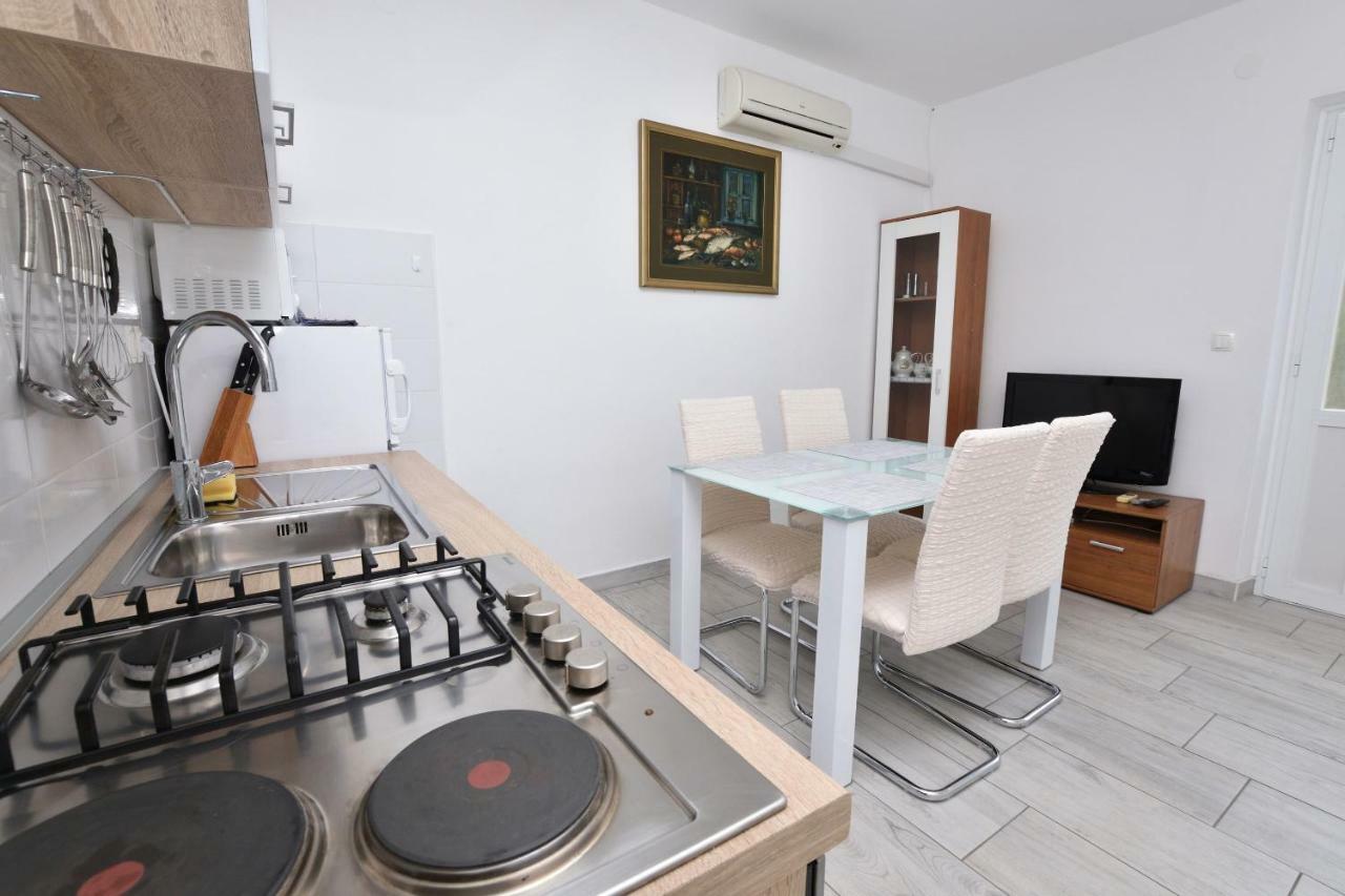 Apartments Jere Proto Primosten Bagian luar foto