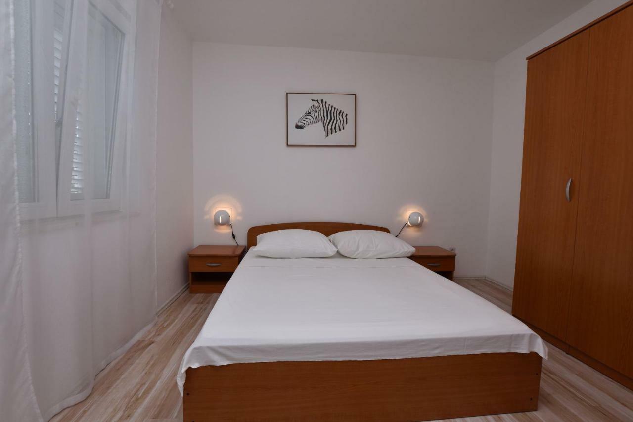 Apartments Jere Proto Primosten Bagian luar foto