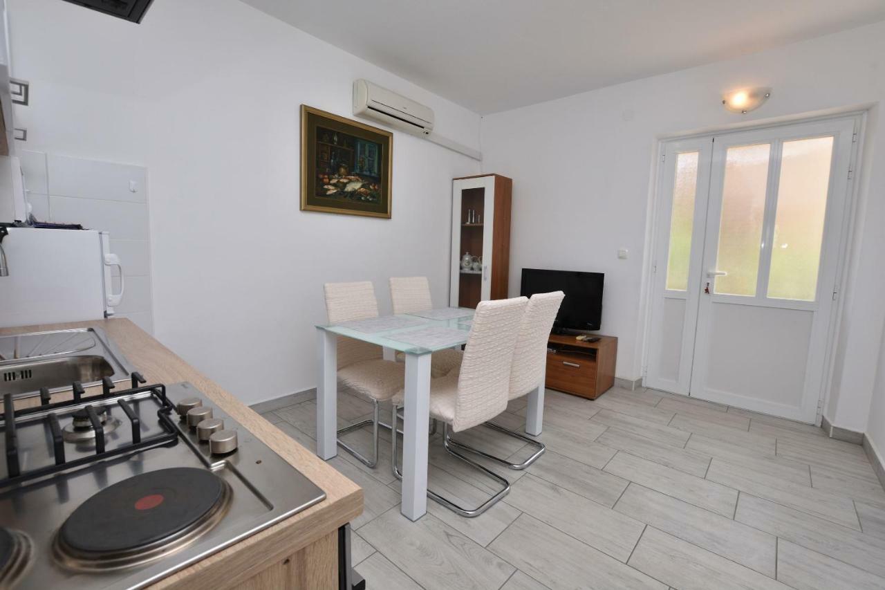 Apartments Jere Proto Primosten Bagian luar foto